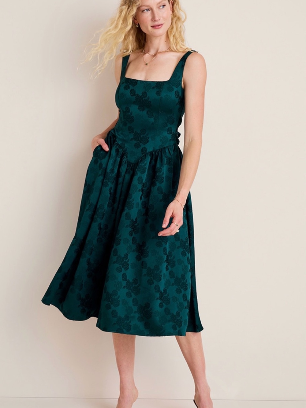 Francesca's Collections Emerald Green Floral Jacquard Midi Dress - XS